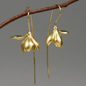 Anthropologie Gold Snowdrop Earrings